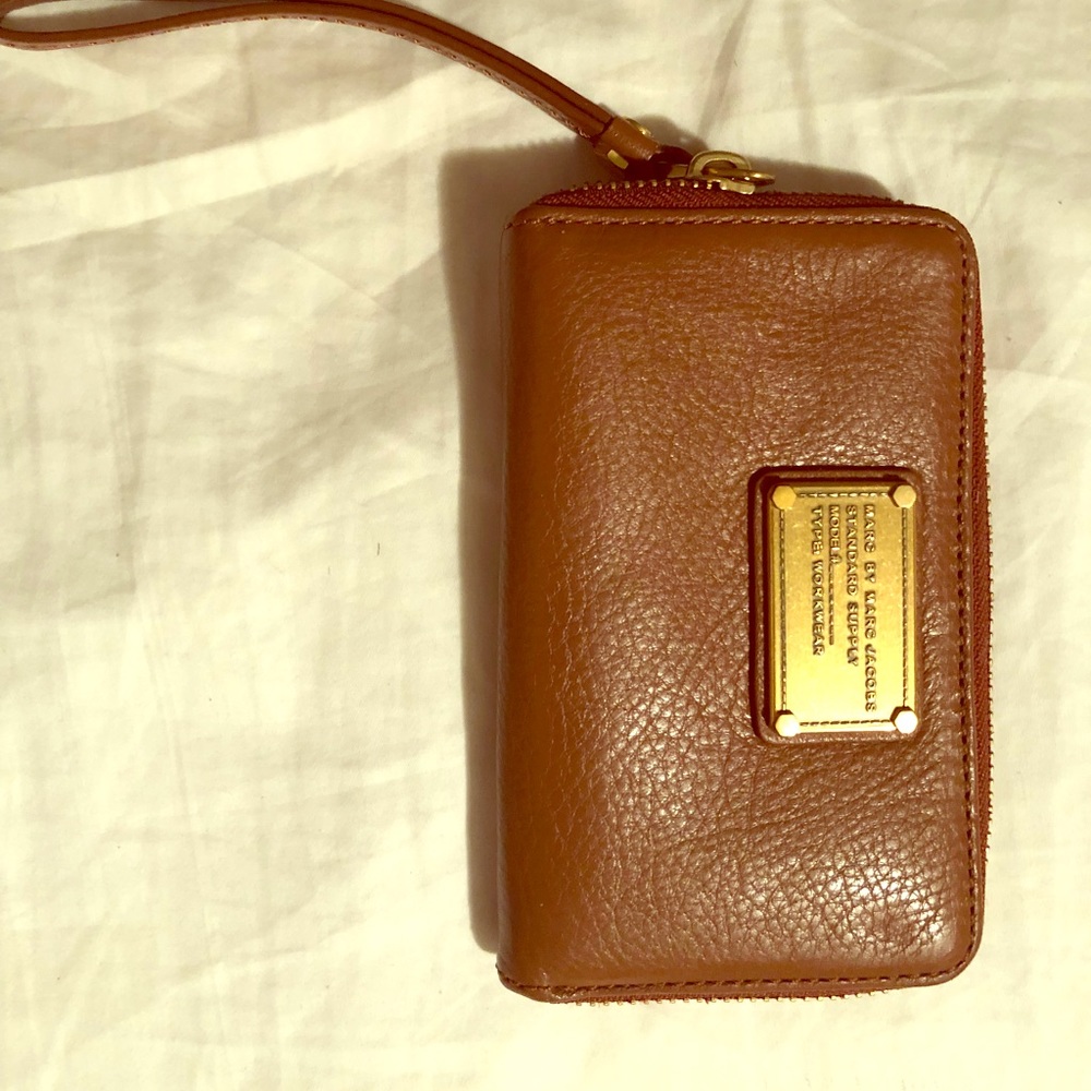 Authentic Marc Jacobs’s wristlet